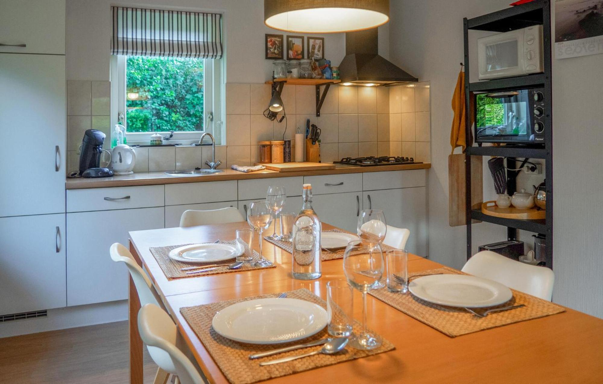 3 Bedroom Lovely Home In Zonnemaire Exterior foto
