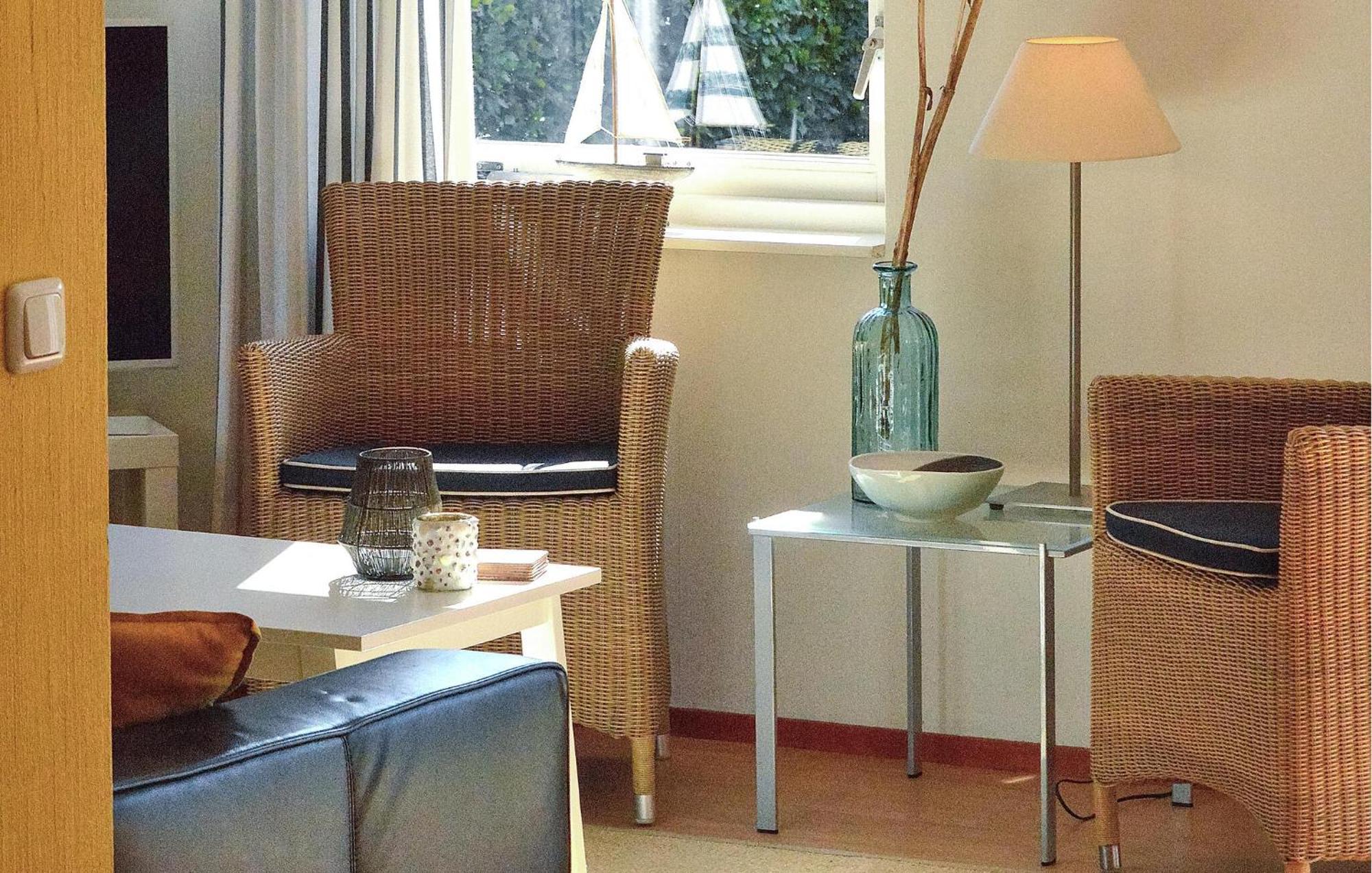 3 Bedroom Lovely Home In Zonnemaire Exterior foto